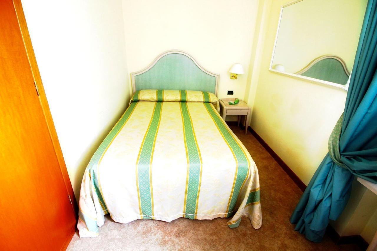 Hotel Siesta Lido di Camaiore Kültér fotó