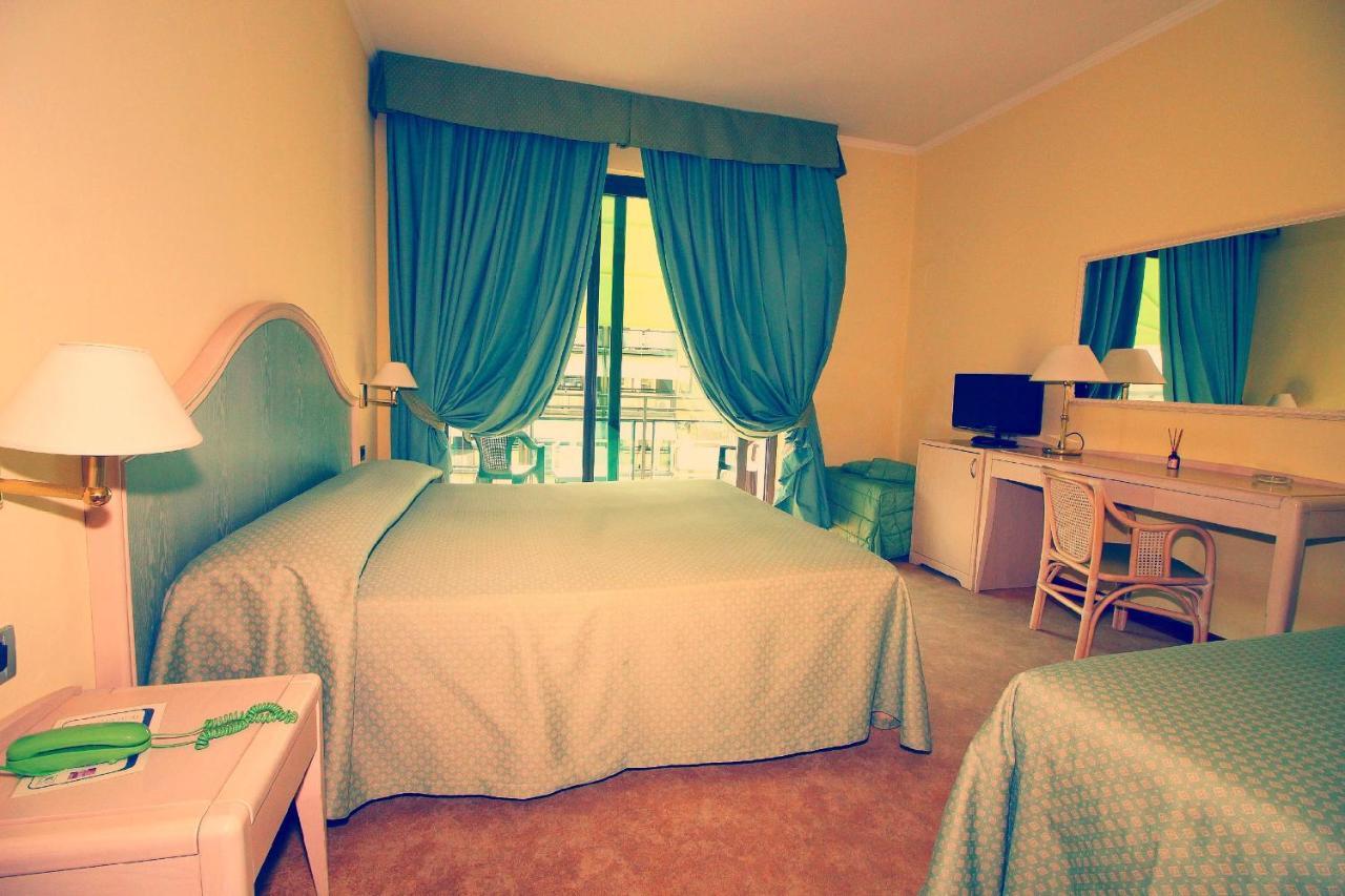 Hotel Siesta Lido di Camaiore Kültér fotó