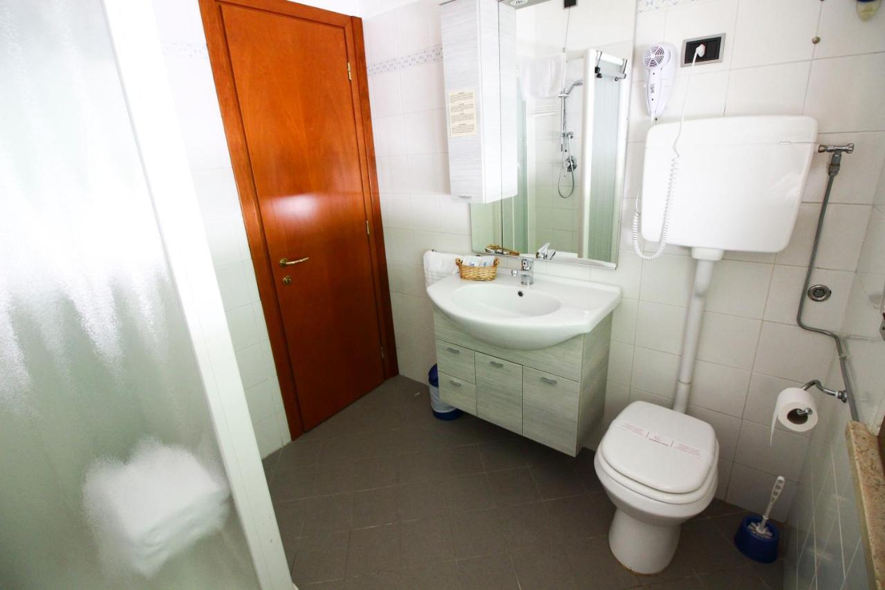 Hotel Siesta Lido di Camaiore Kültér fotó