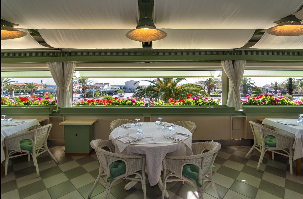 Hotel Siesta Lido di Camaiore Kültér fotó