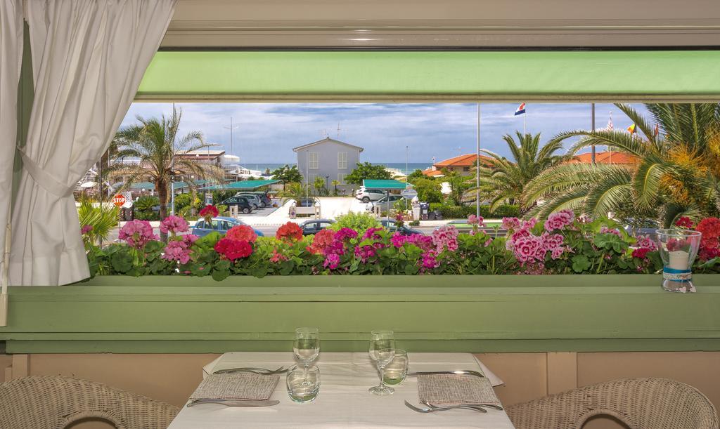 Hotel Siesta Lido di Camaiore Kültér fotó